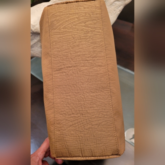 BALENCIAGA Boston Handbag BB~Beautiful! - Picture 13 of 16